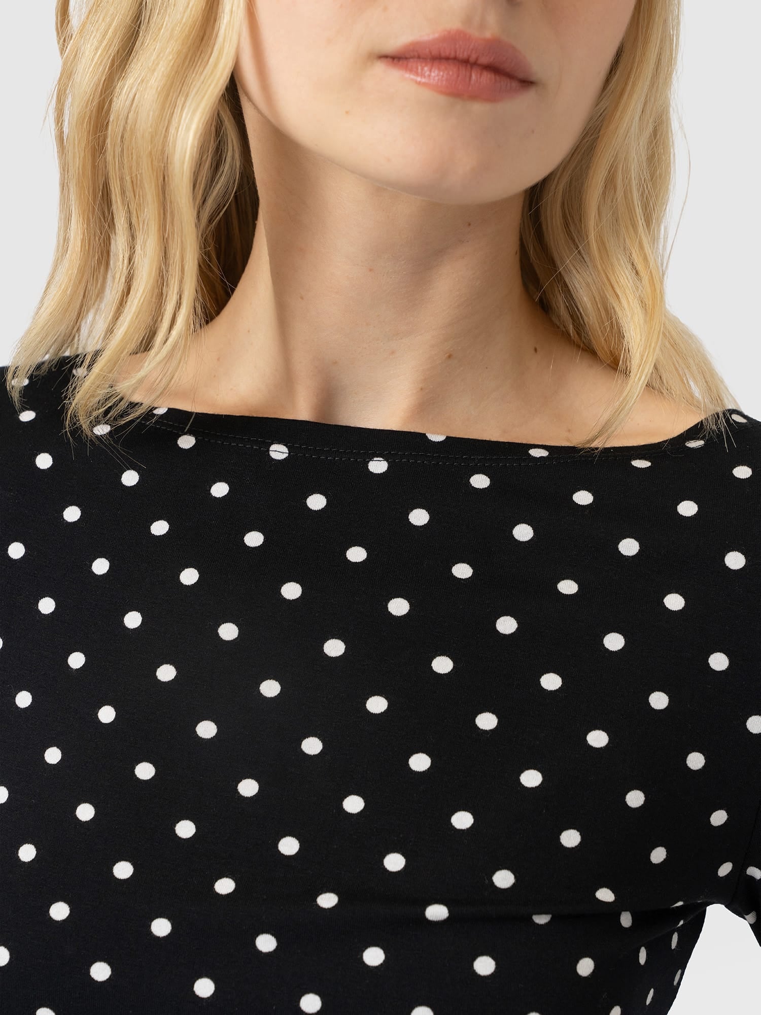 Austen Boat Neck Long Sleeve Tee - Black Polka Dot - Women's T