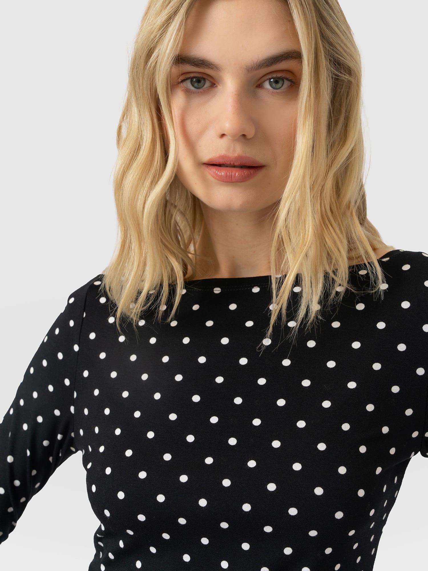Austen Boat Neck Long Sleeve Tee - Black Polka Dot - Women's T
