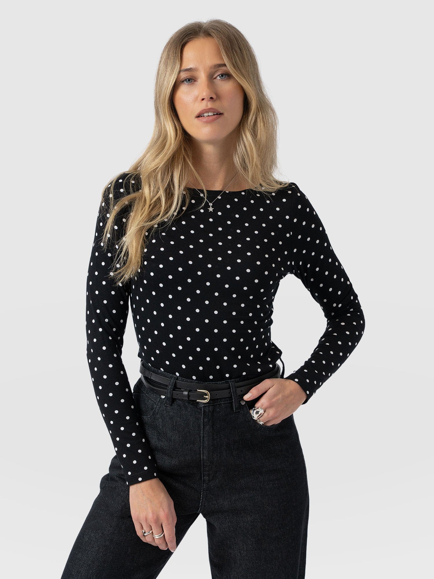 Austen Boat Neck Long Sleeve Tee - Black Polka Dot - Women's T-shirts | Saint + Sofia® UK