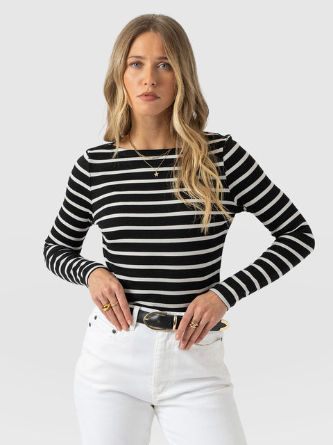Austen Boat Neck Long Sleeve Tee - Black & White Stripe - Women's T-shirts | Saint + Sofia® UK