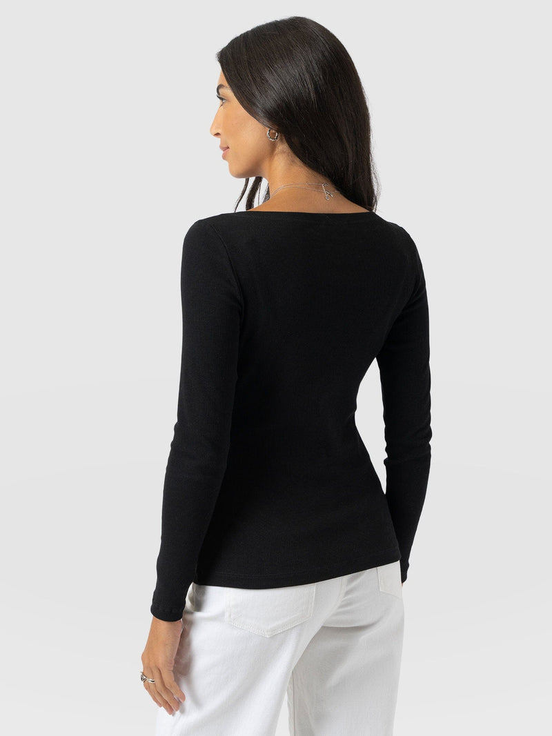 Austen Boat Neck Long Sleeve Tee - Black - Women's T-shirts | Saint + Sofia® UK