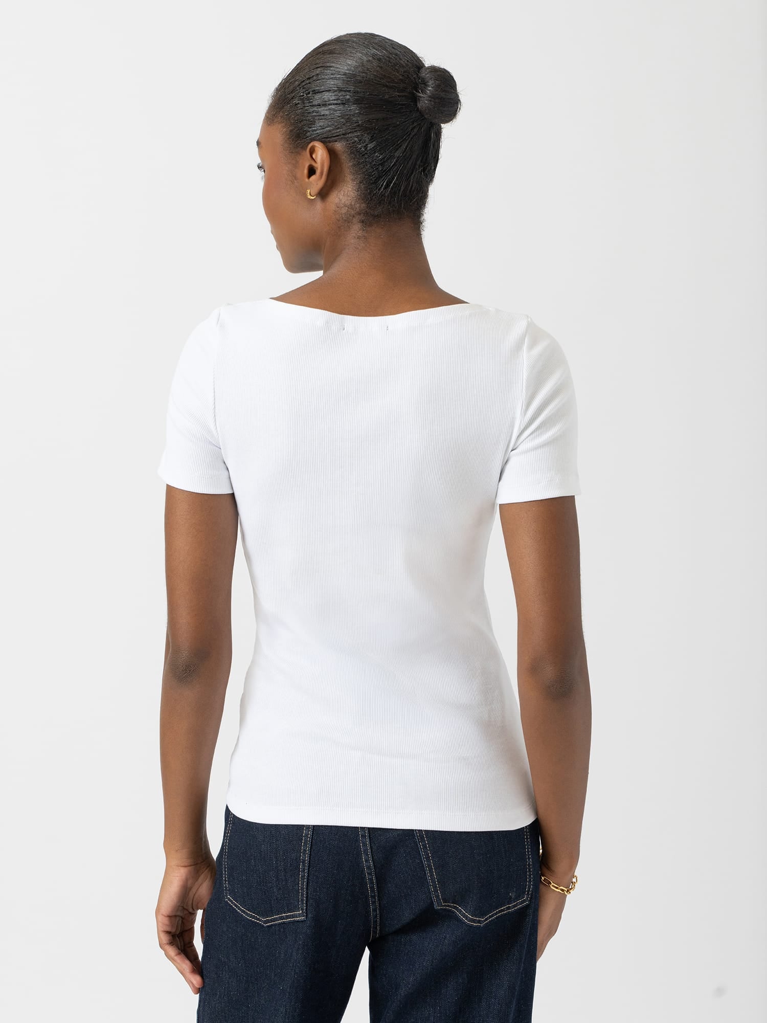 Austen Boat Neck Short Sleeve Tee - White - Women's T-shirts | Saint and Sofia® UK