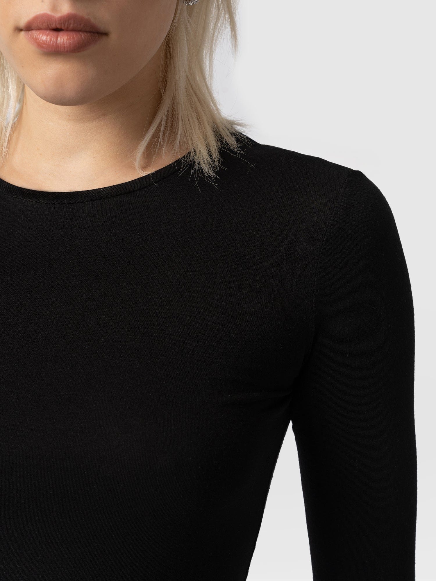 Austen Crew Neck Long Sleeve Tee - Black