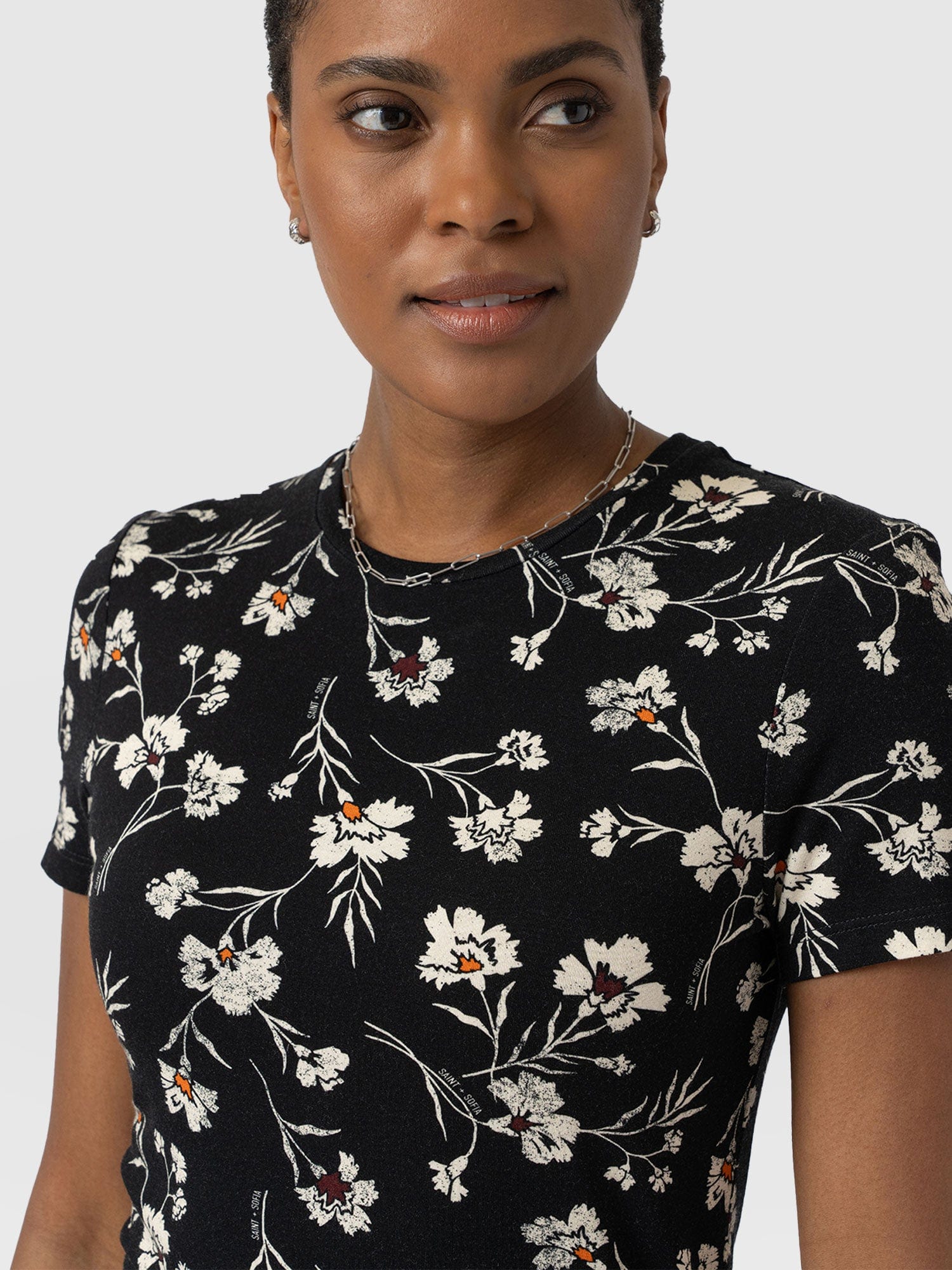 Austen Crew Neck Tee Short Sleeve - Black Spring Floral