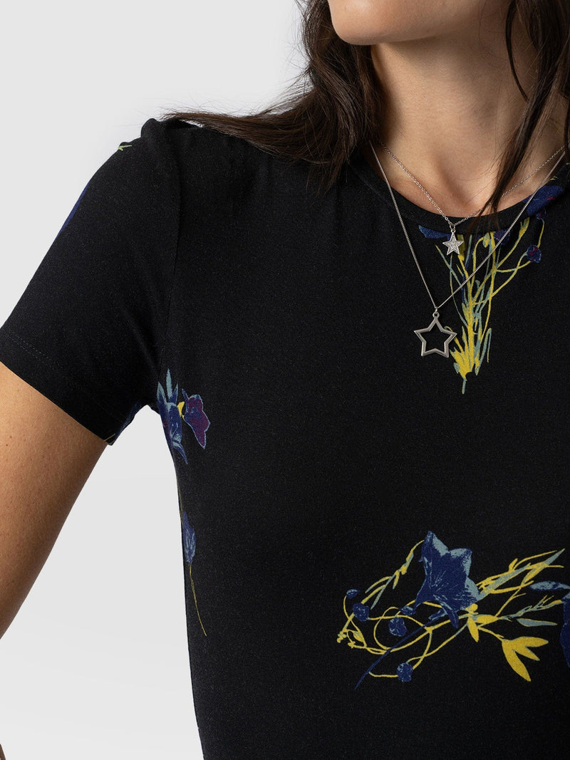 Austen Crew Neck Tee Short Sleeve - Blue Lily Gardens