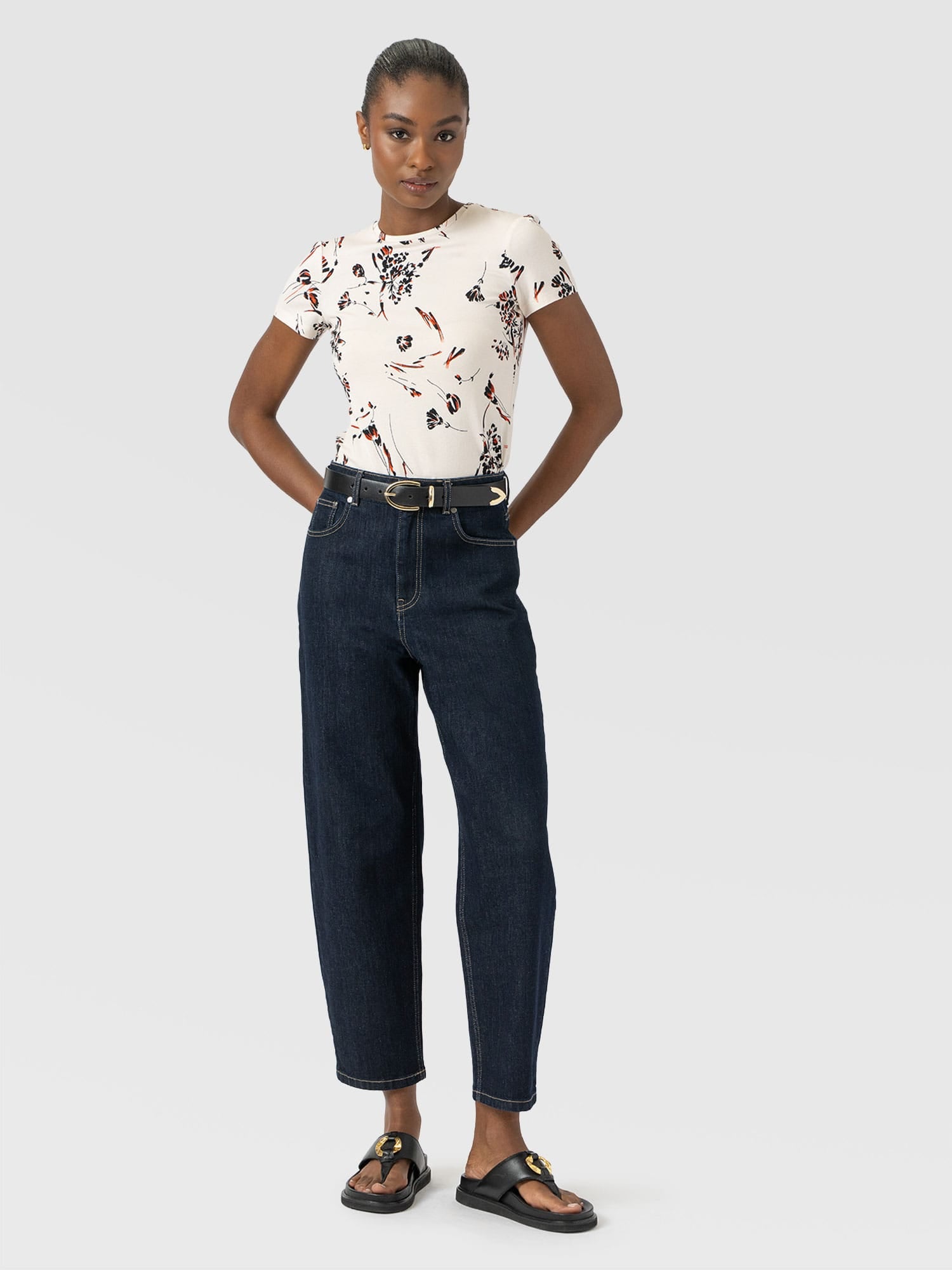 Austen Crew Neck Tee Short Sleeve - White Mist Floral - Women's T-shirts | Saint + Sofia® UK