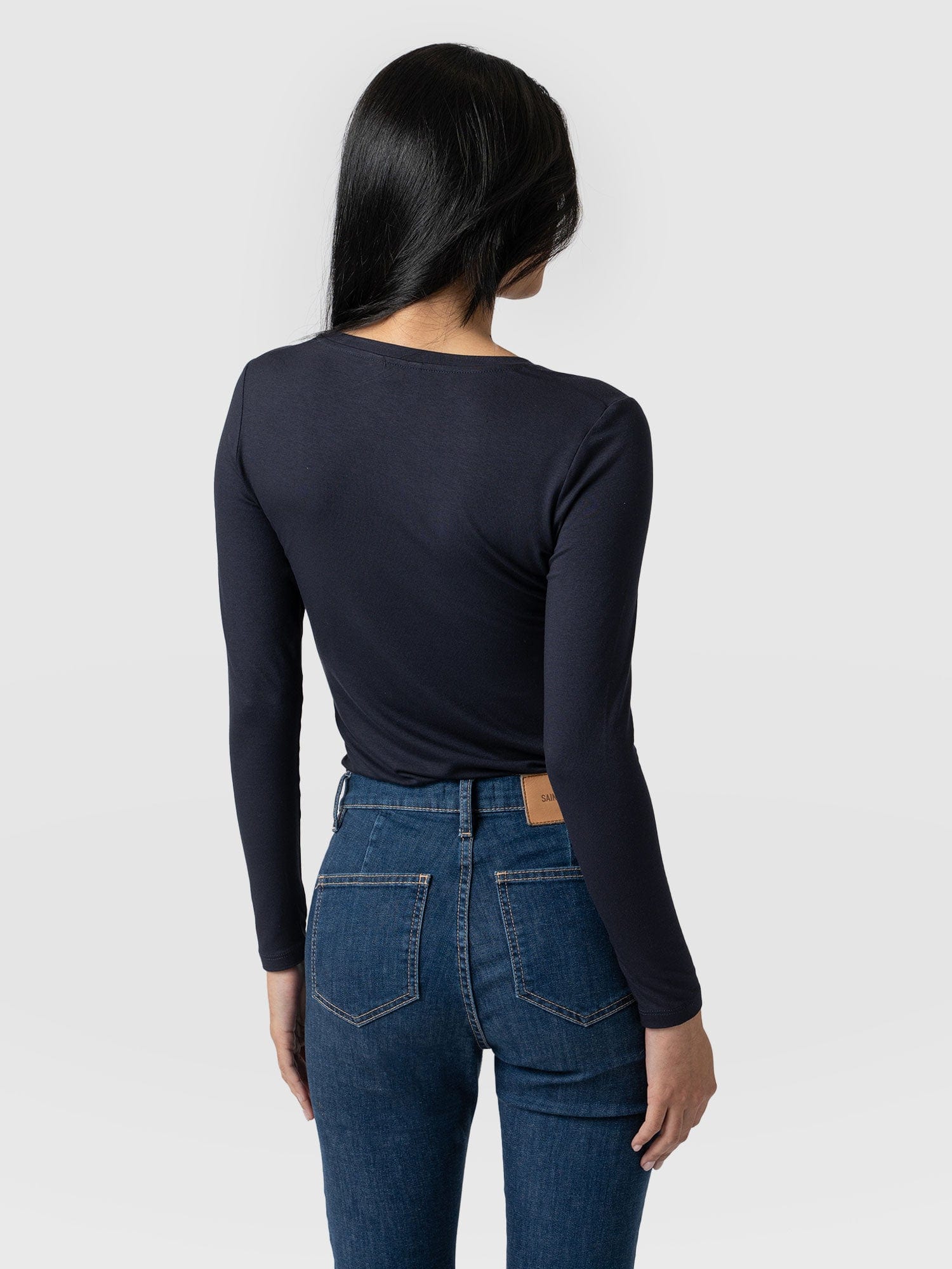Austen V Neck Tee Navy - Women's T-Shirts | Saint and Sofia® UK
