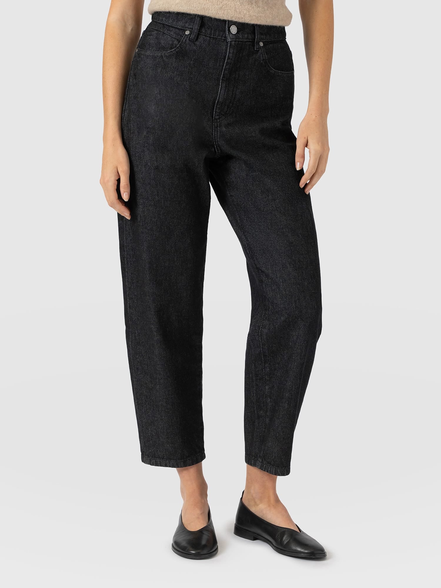 Barrel Leg Jean - Black