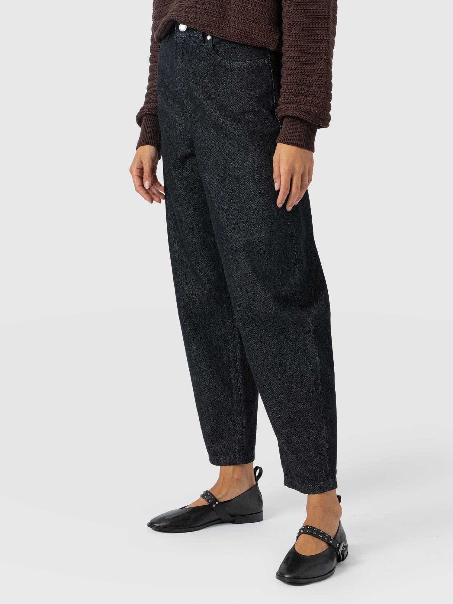 Barrel Leg Jean - Black