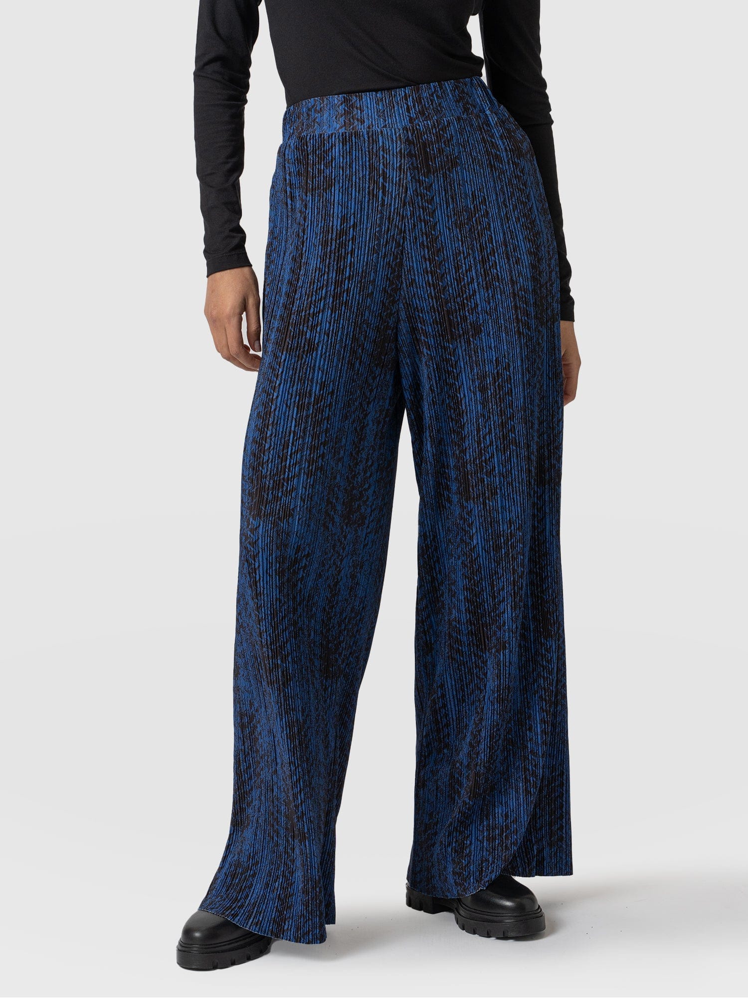 Betty Wide Leg Pant Bronze Navy Ripple - Women's Trousers | Saint