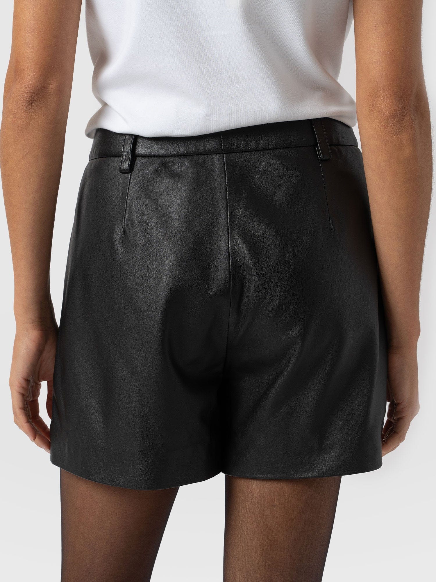 Bonham Leather Short Black - Women's Shorts | Saint + Sofia® UK