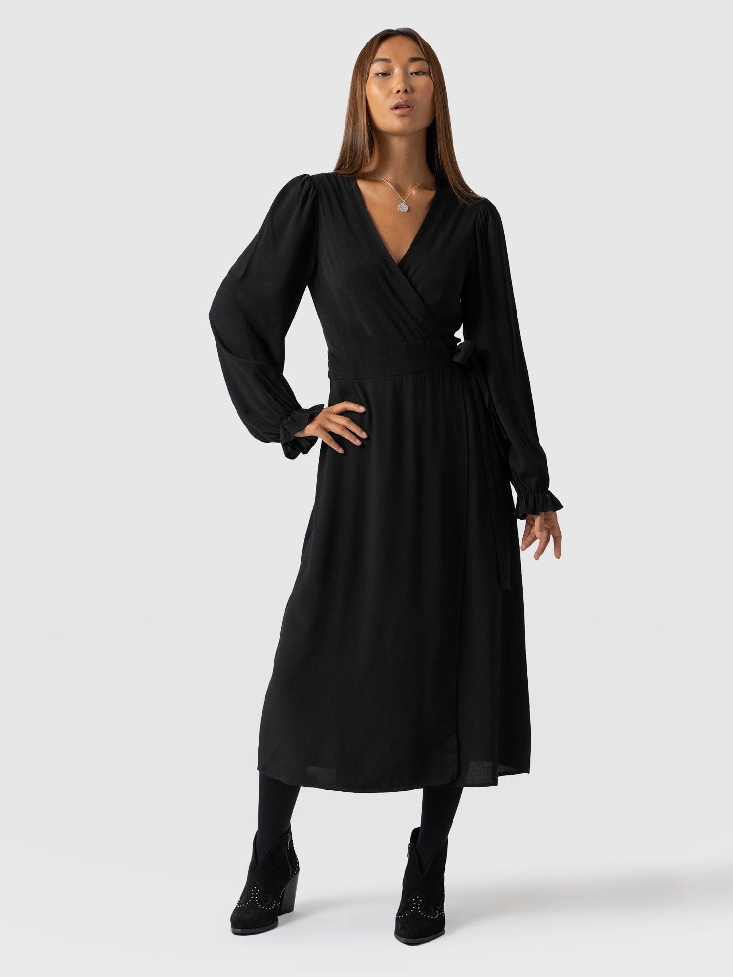 The Bonnie Dress in Black