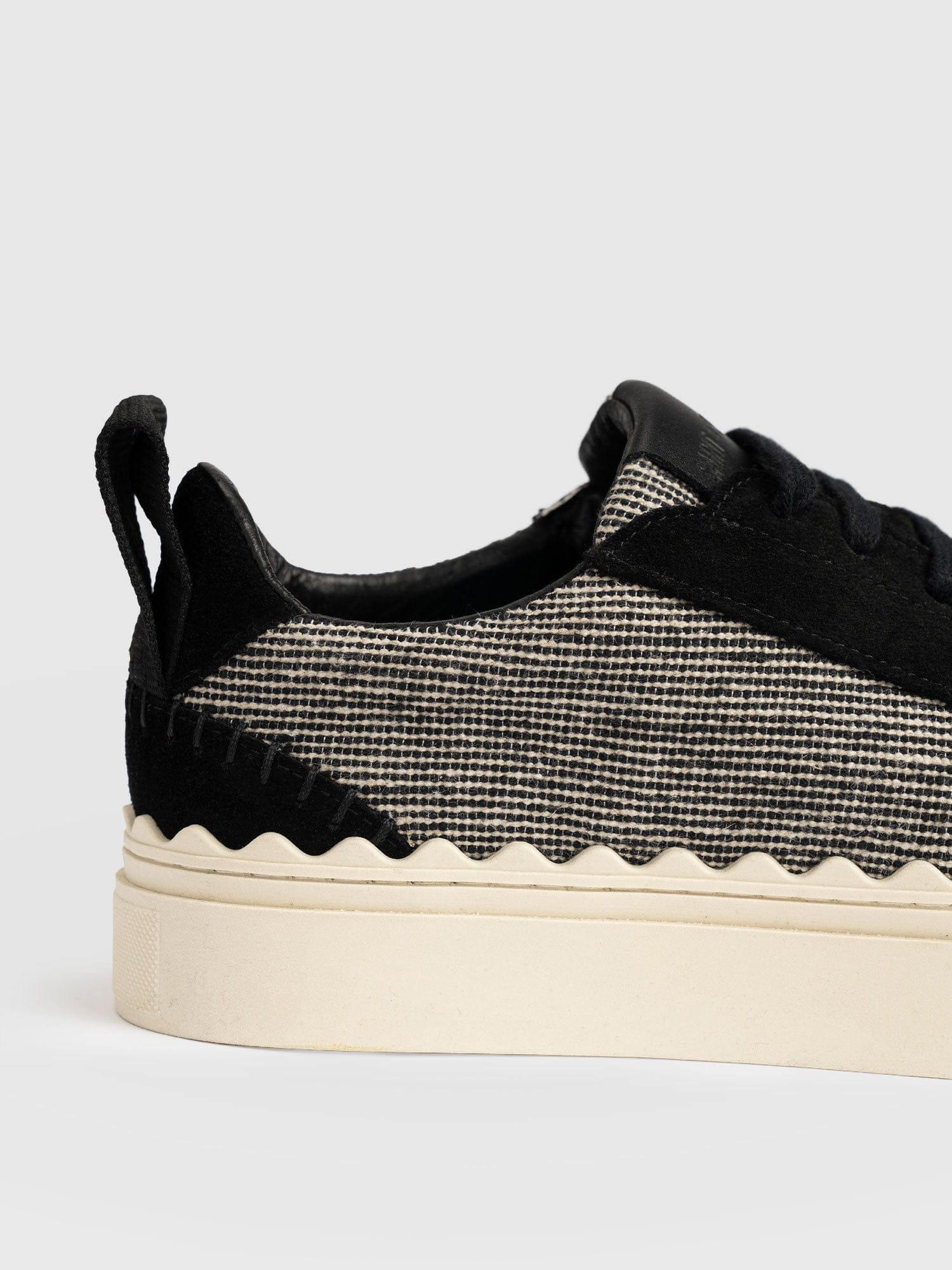Brook Scallop Trainer - Black Linen