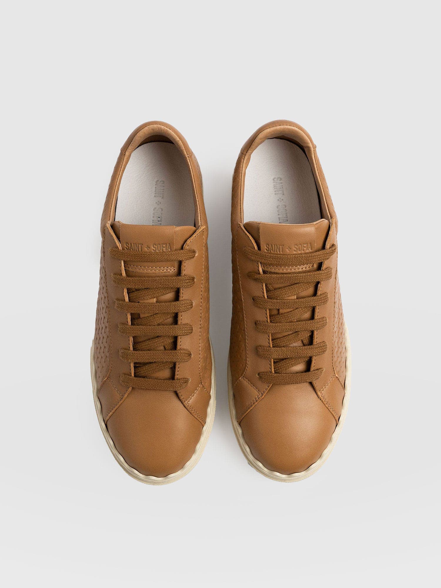 Brook Scallop Trainer - Tan