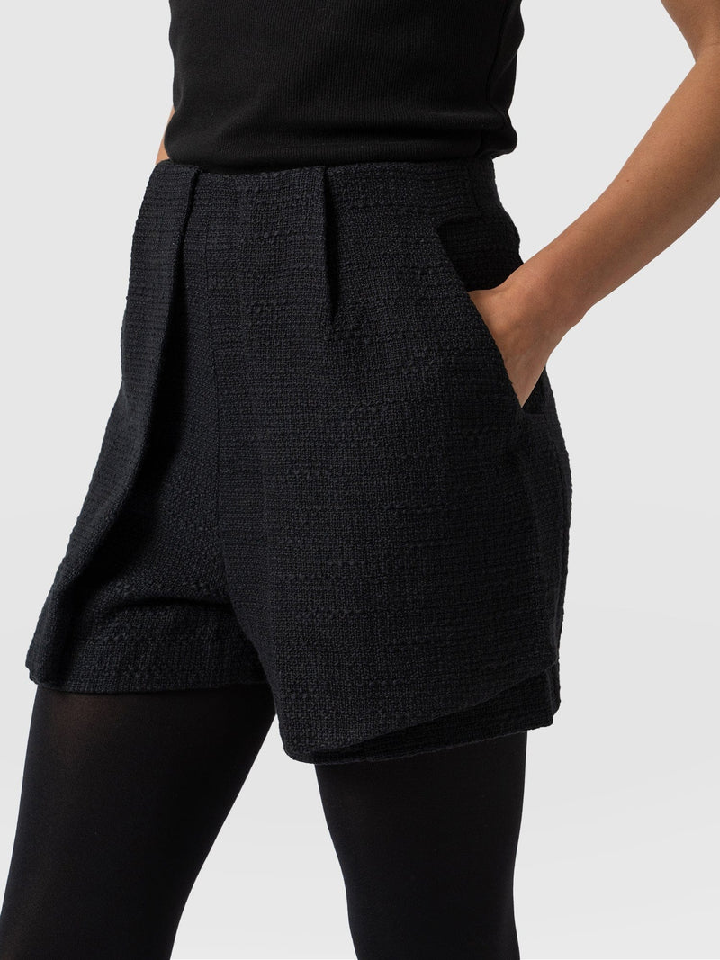 Cambridge Short - Black Bouclé