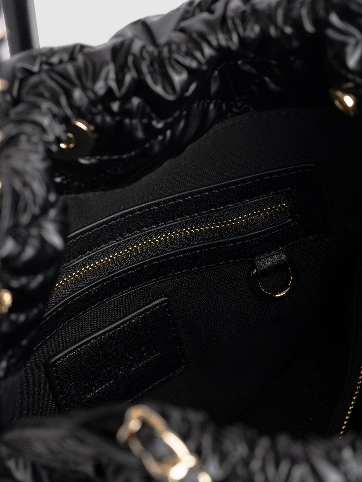Camilla Drawstring Tote Bag Black - Women's Bags | Saint + Sofia® UK