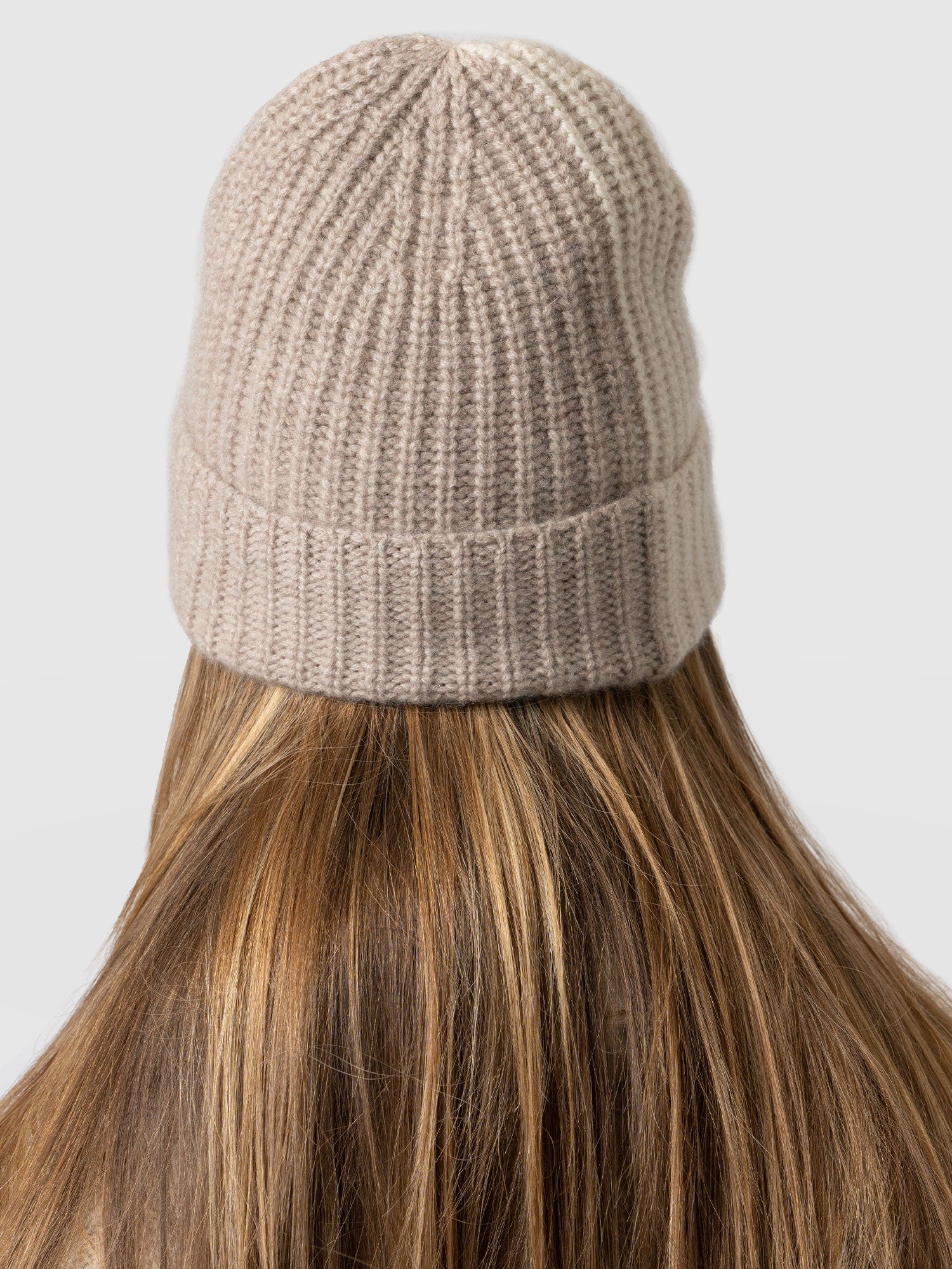 Cashmere Beanie Cream/Beige - Women's Hats | Saint + Sofia® UK