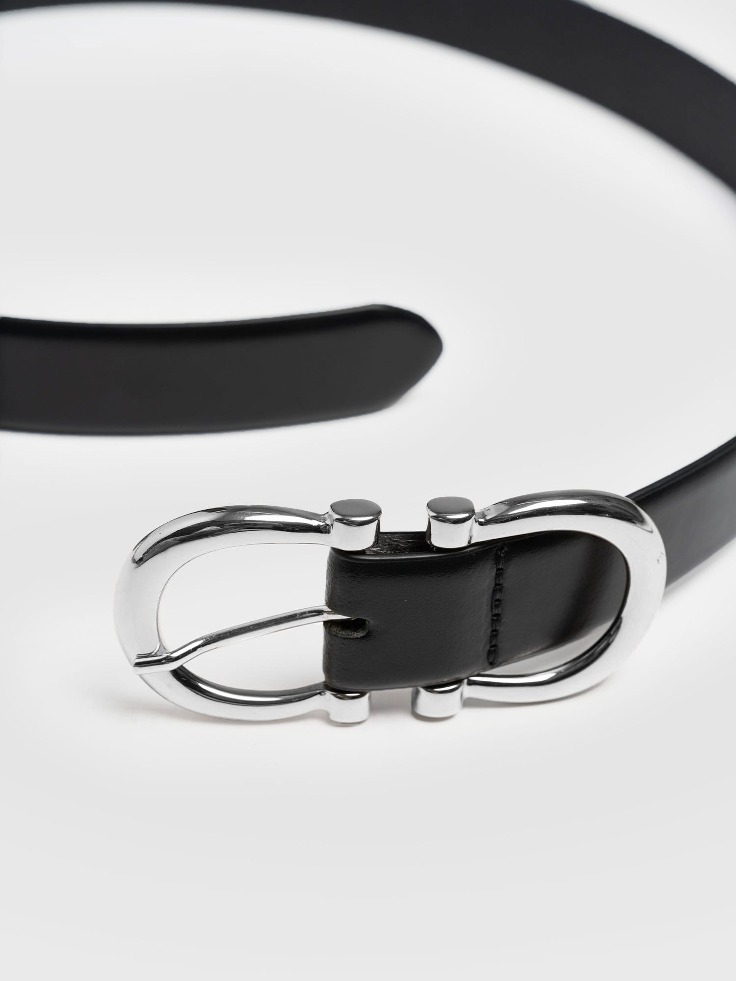 Chelsea Belt - Black/Silver - Women's Accessories | Saint + Sofia® UK