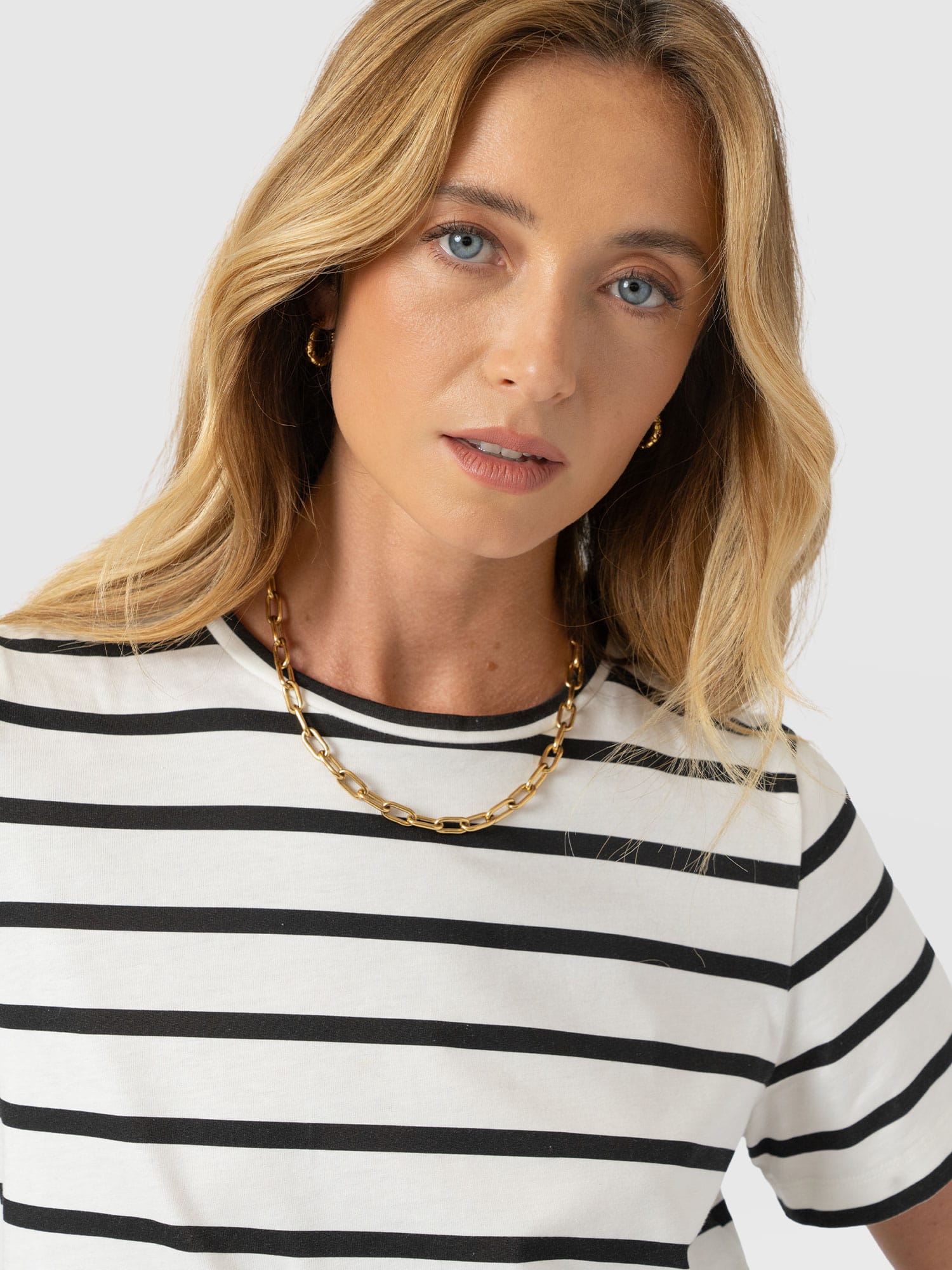 Chelsea Crew Neck Tee - Black Stripe - Women's T-shirts | Saint + Sofia® UK