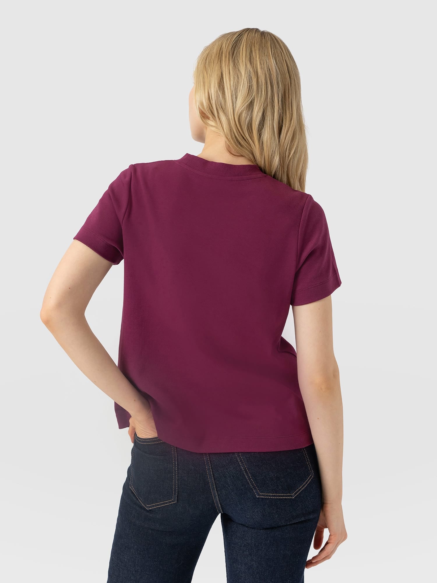 Chelsea Crew Neck Tee - Plum - Women's T-shirts | Saint and Sofia® UK