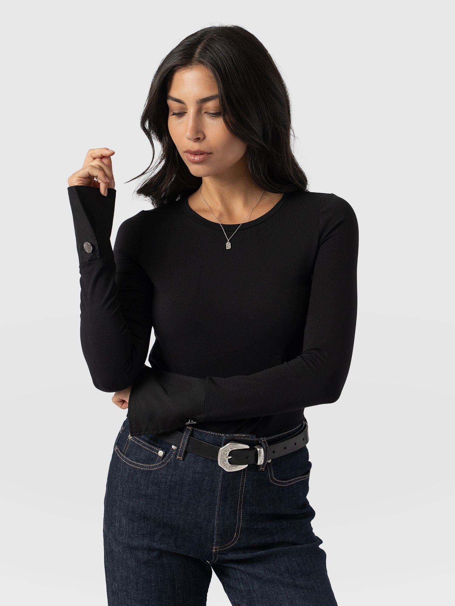 Connie Cuff Tee Black - Women's Tops | Saint + Sofia® UK