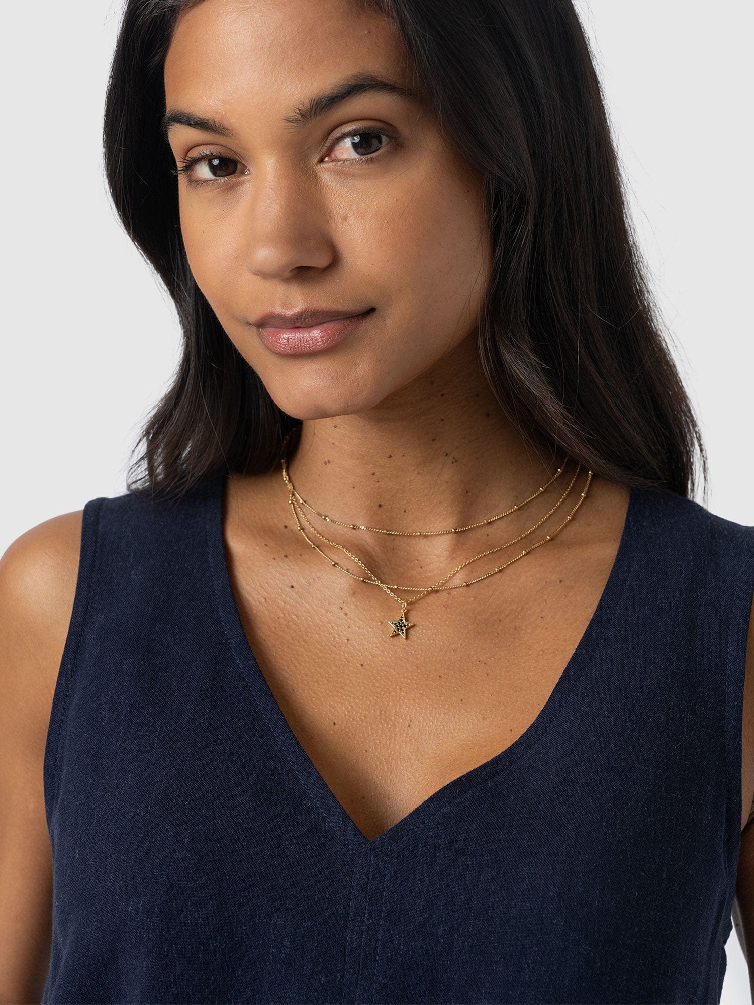 Corinne Linen V Neck Tunic - Navy - Women's T-shirts | Saint + Sofia® UK
