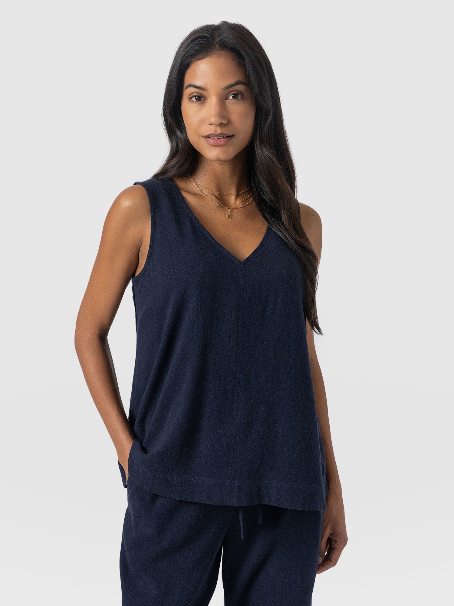 Corinne Linen V Neck Tunic - Navy - Women's T-shirts | Saint + Sofia® UK
