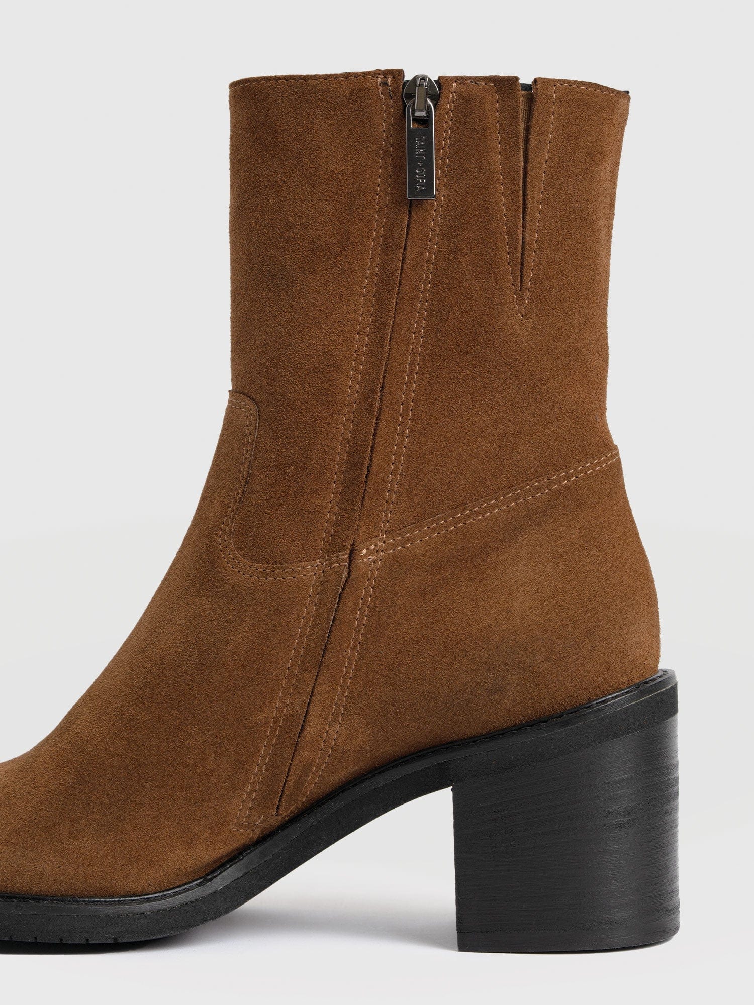 Dakota Ankle Boot - Camel Suede - Women's Shoes | Saint + Sofia® UK