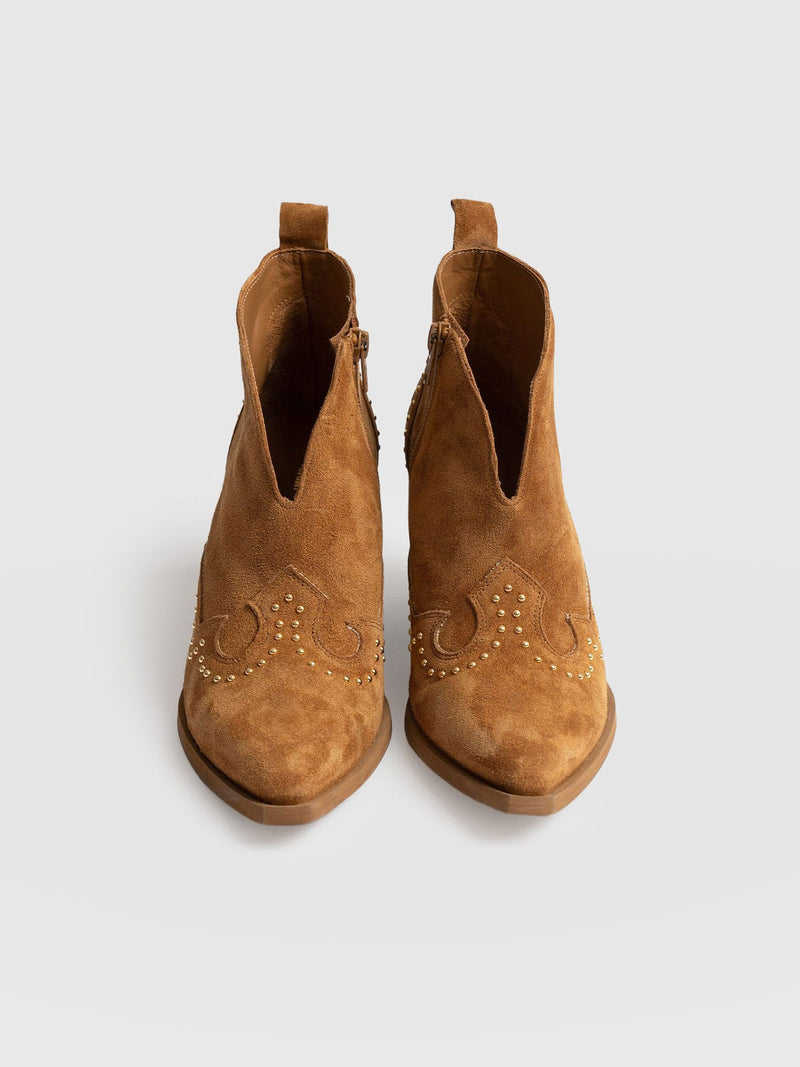 Dallas Studded Ankle Boot Tan - Women's Leather Boots | Saint + Sofia® UK