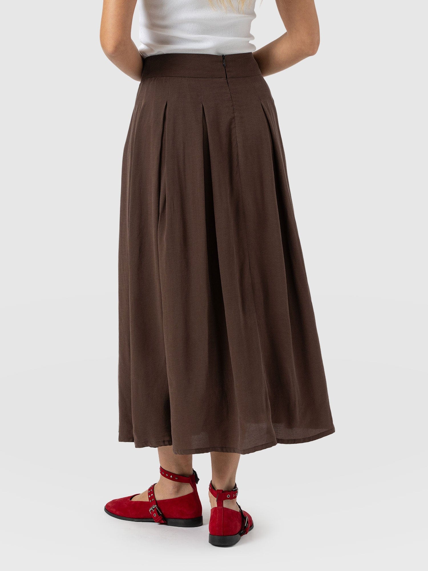 Eliza Pleated Skirt - Brown