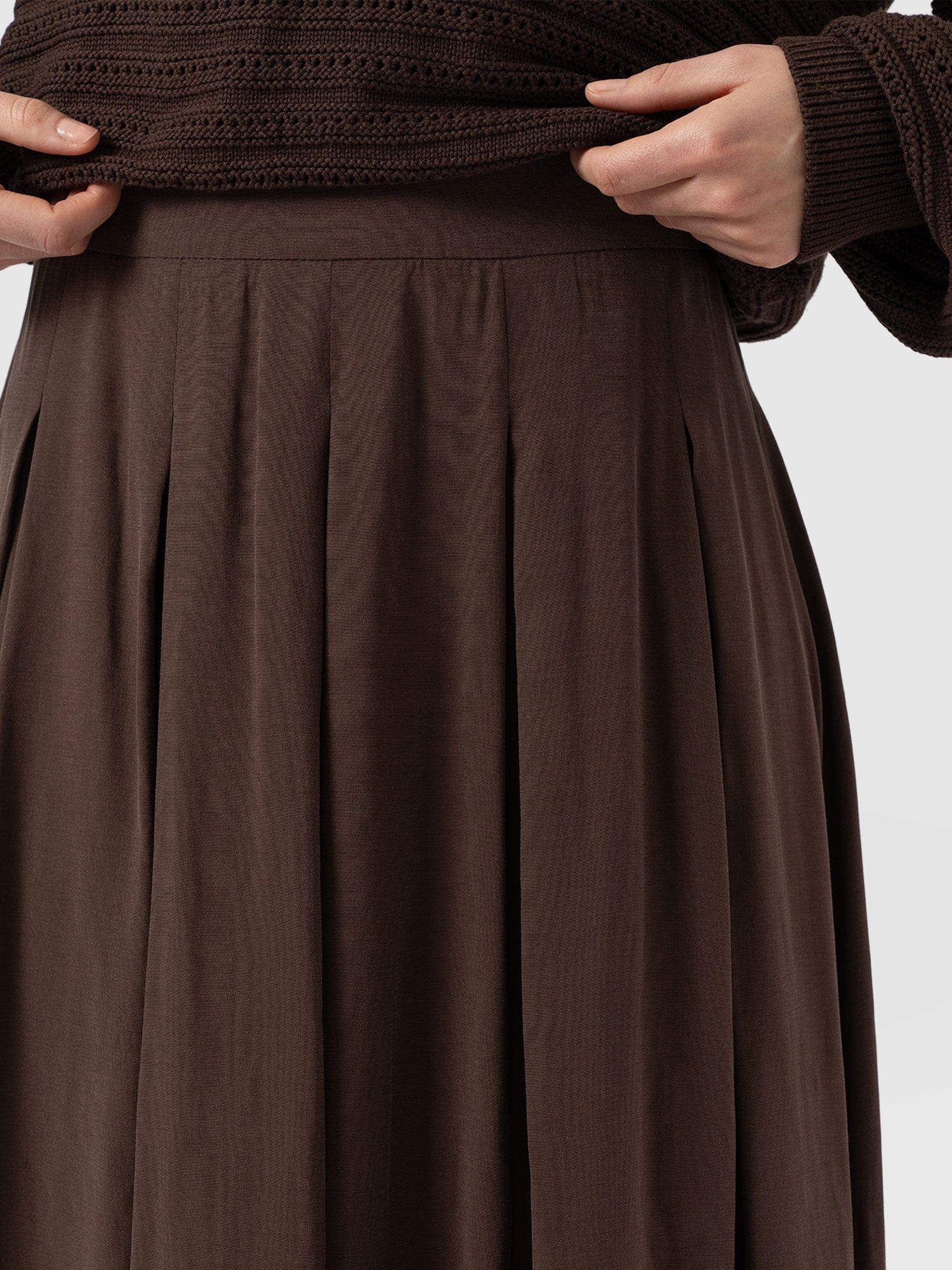 Eliza Pleated Skirt - Brown