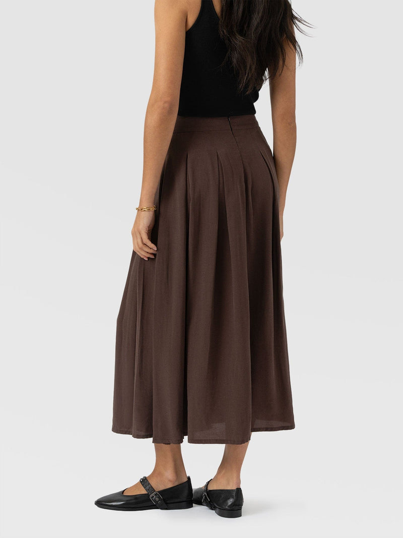 Eliza Pleated Skirt - Brown - Women's Skirts | Saint + Sofia® UK
