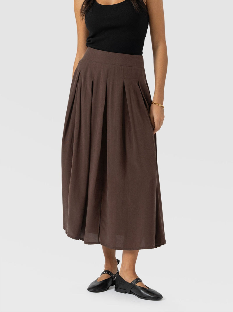 Eliza Pleated Skirt - Brown - Women's Skirts | Saint + Sofia® UK