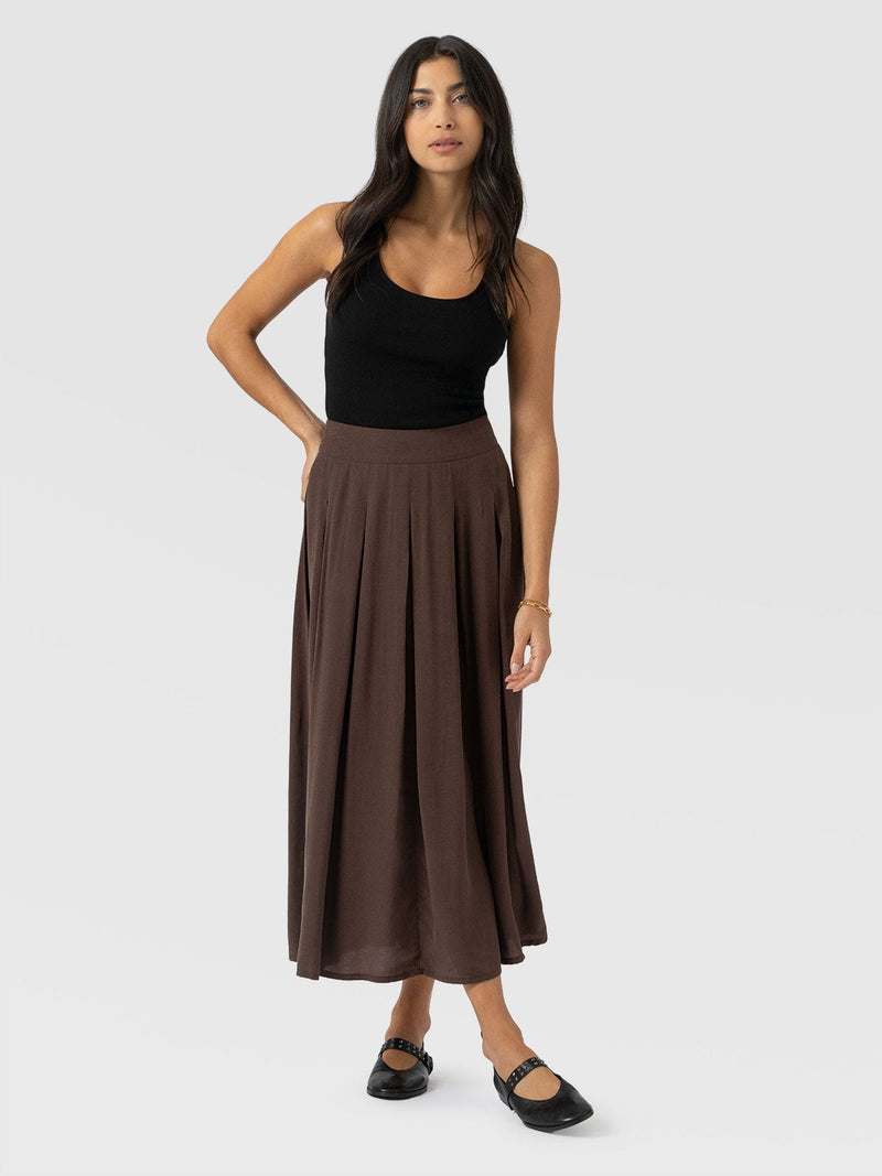 Eliza Pleated Skirt - Brown - Women's Skirts | Saint + Sofia® UK