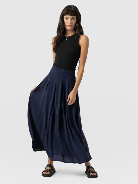 Eliza Pleated Skirt Navy - Women's Skirts | Saint + Sofia® UK