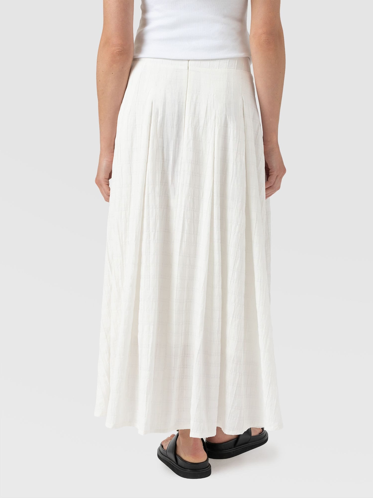 Eliza Skirt - White Textured - Women's Skirts | Saint + Sofia® UK