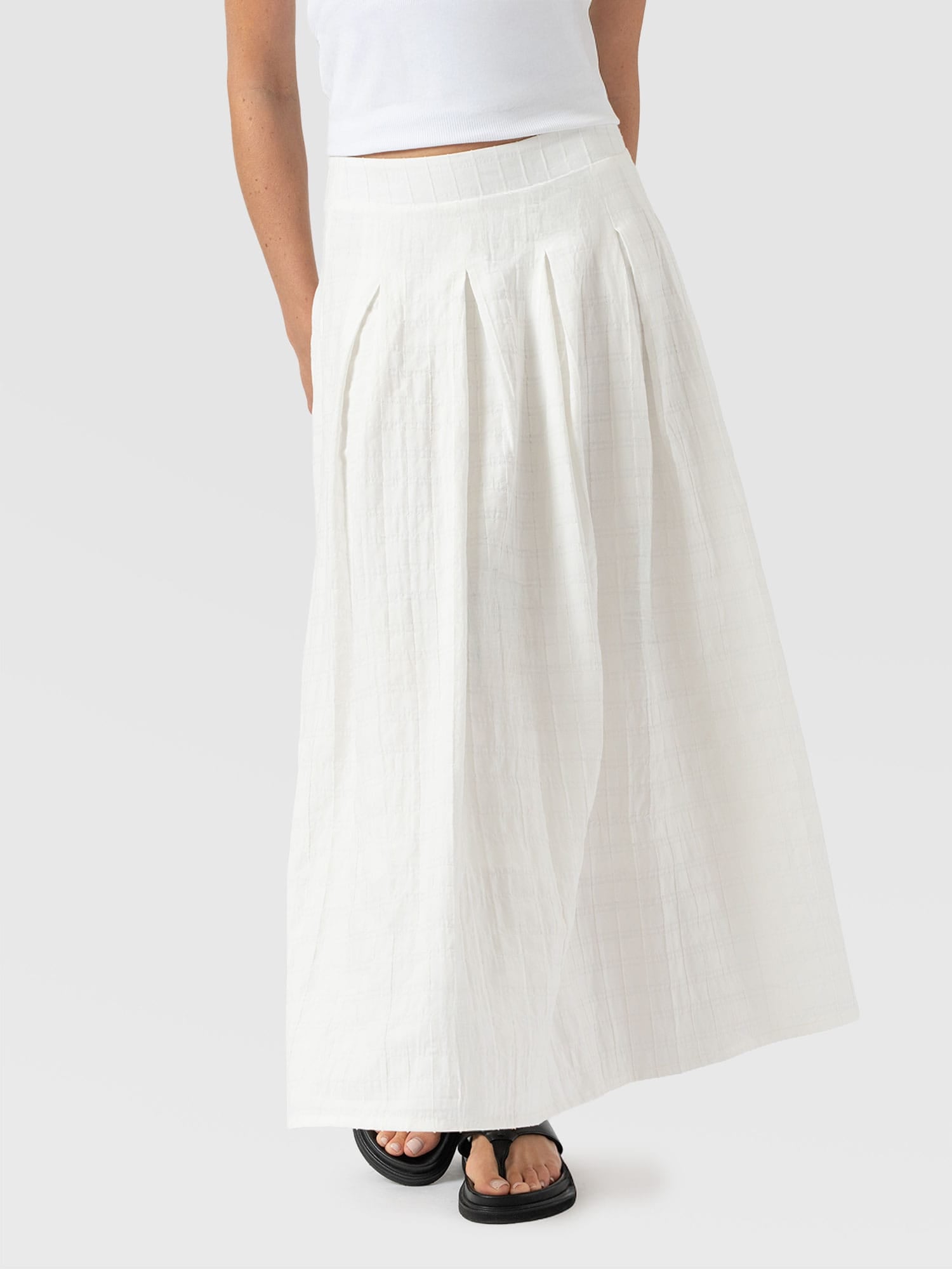Eliza Skirt - White Textured - Women's Skirts | Saint + Sofia® UK