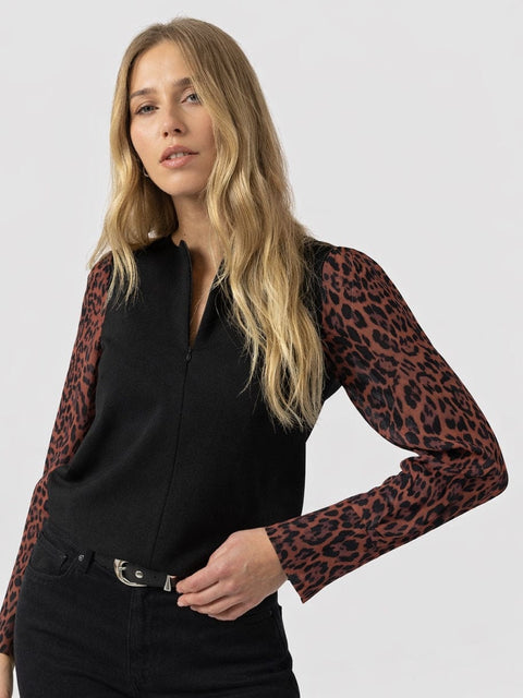 Ella Zip Up Top - Brown Leopard - Women's T-shirts | Saint + Sofia® UK