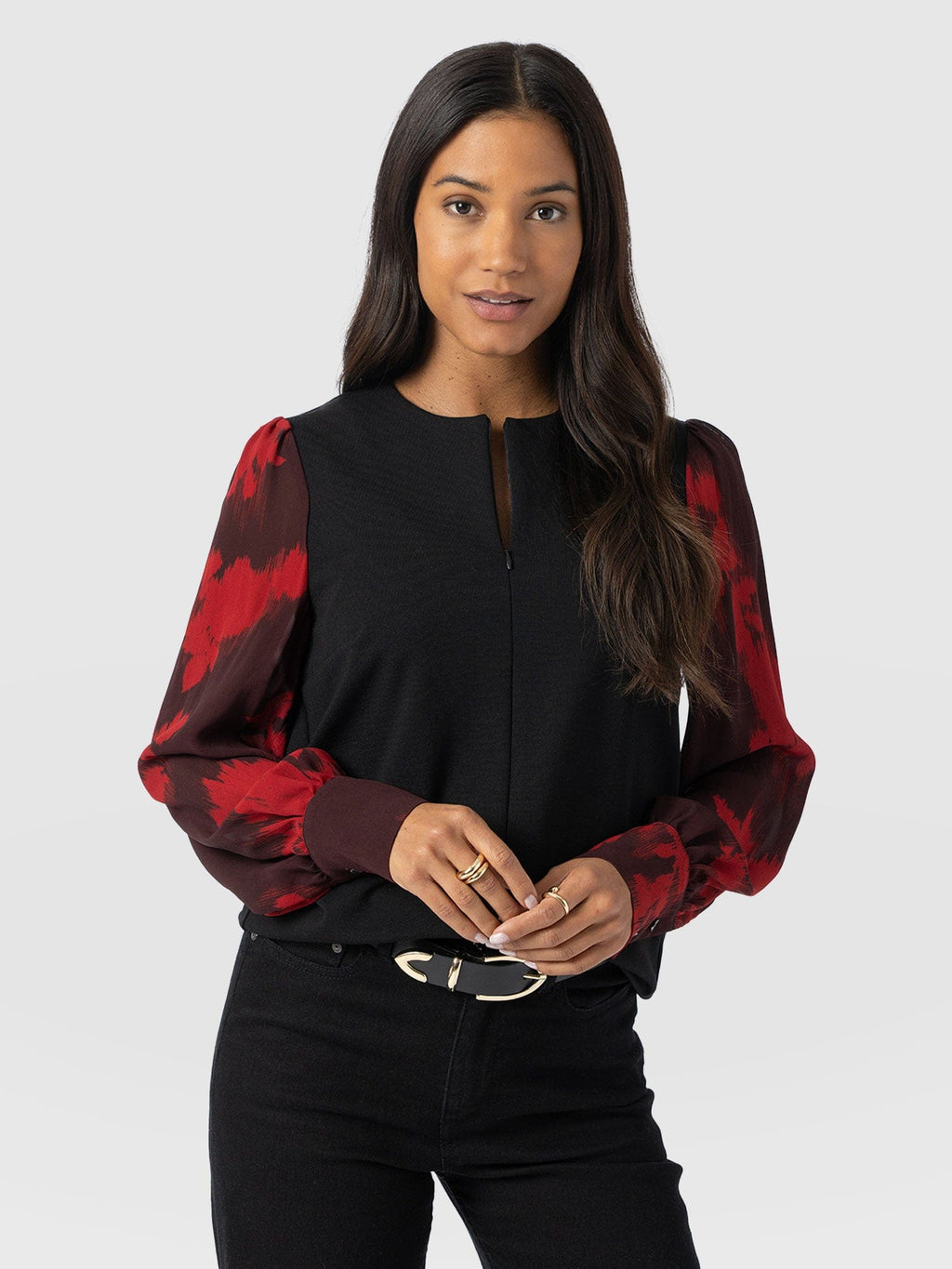 Esme Zip Up Top - Pink Fade Floral - Women's T-shirts | Saint + Sofia® UK, image size:1024x1365