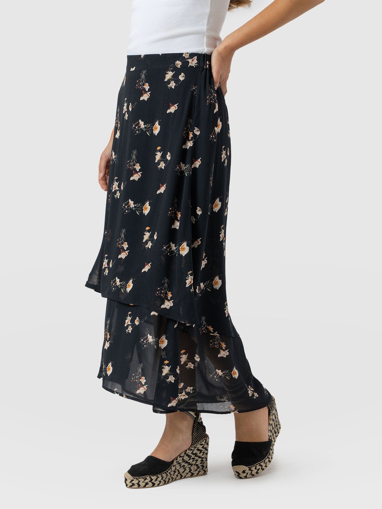 Etta Layered Skirt - Lily Gardens - Women's Skirts | Saint + Sofia® UK