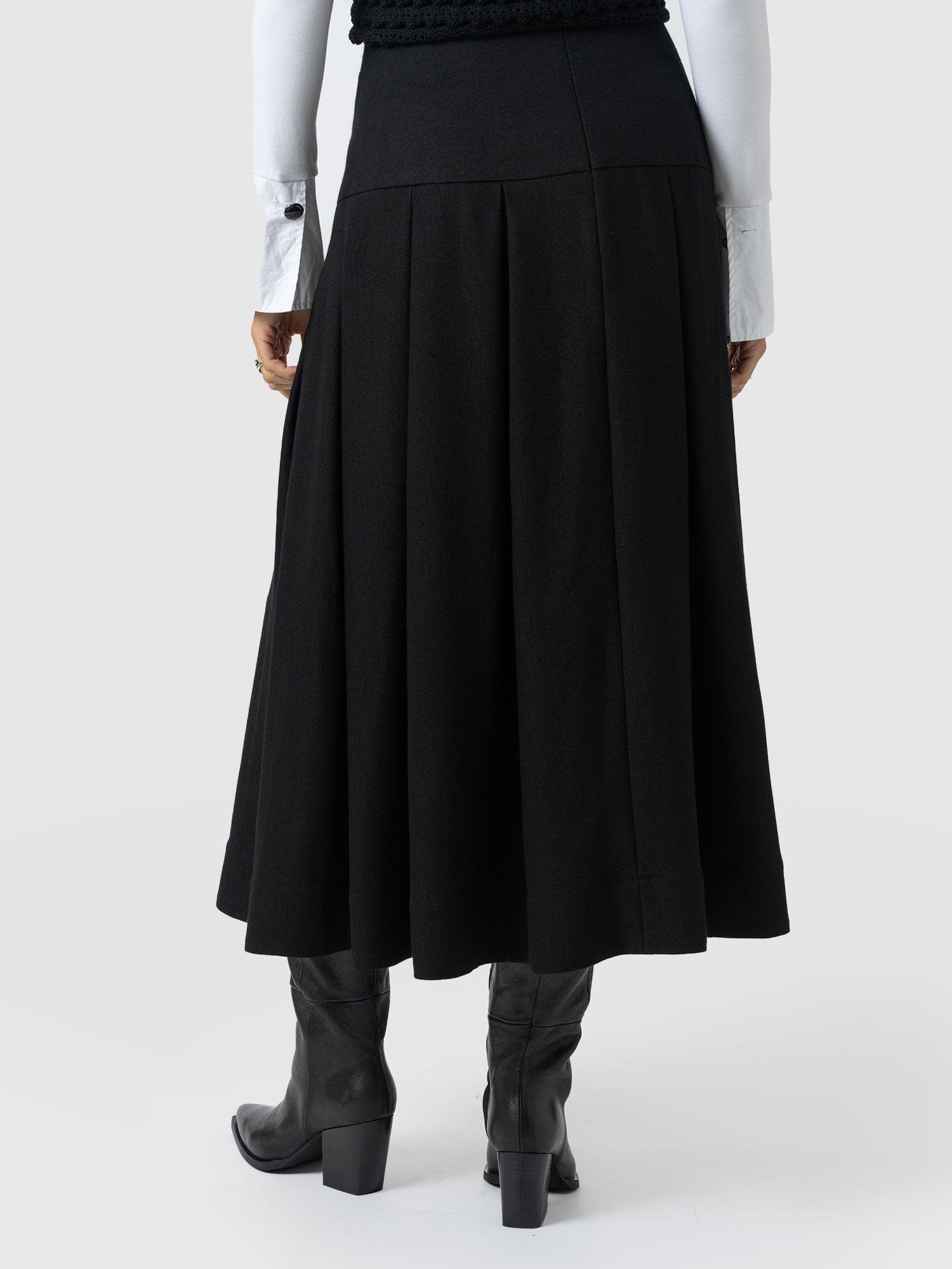 Everly Pleated Skirt - Black