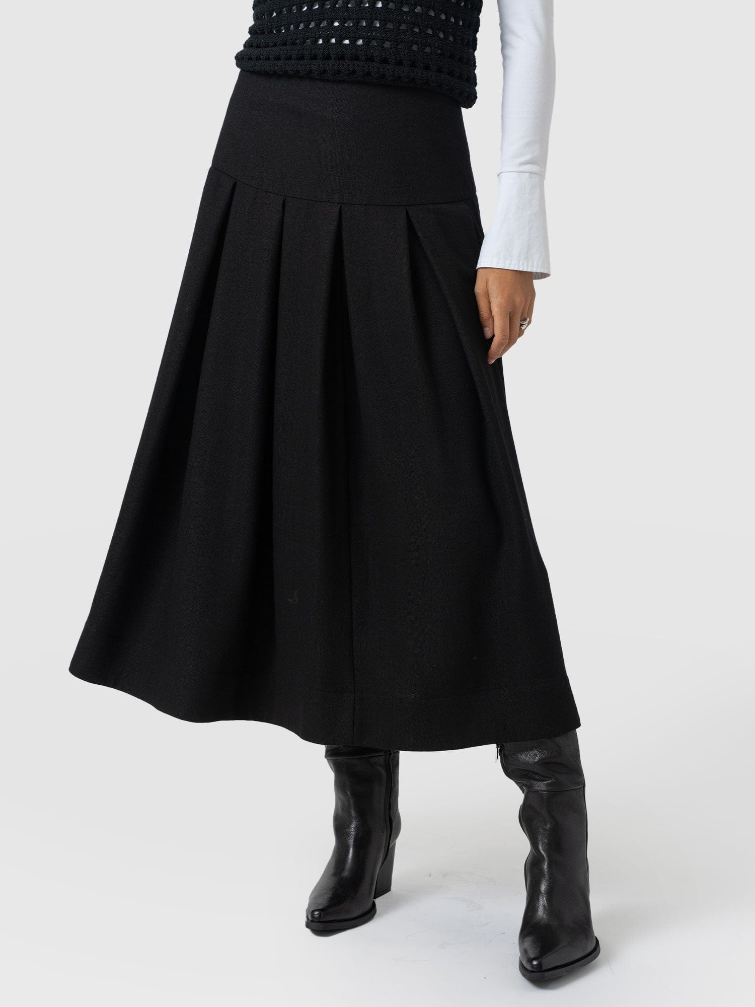 Everly Pleated Skirt - Black