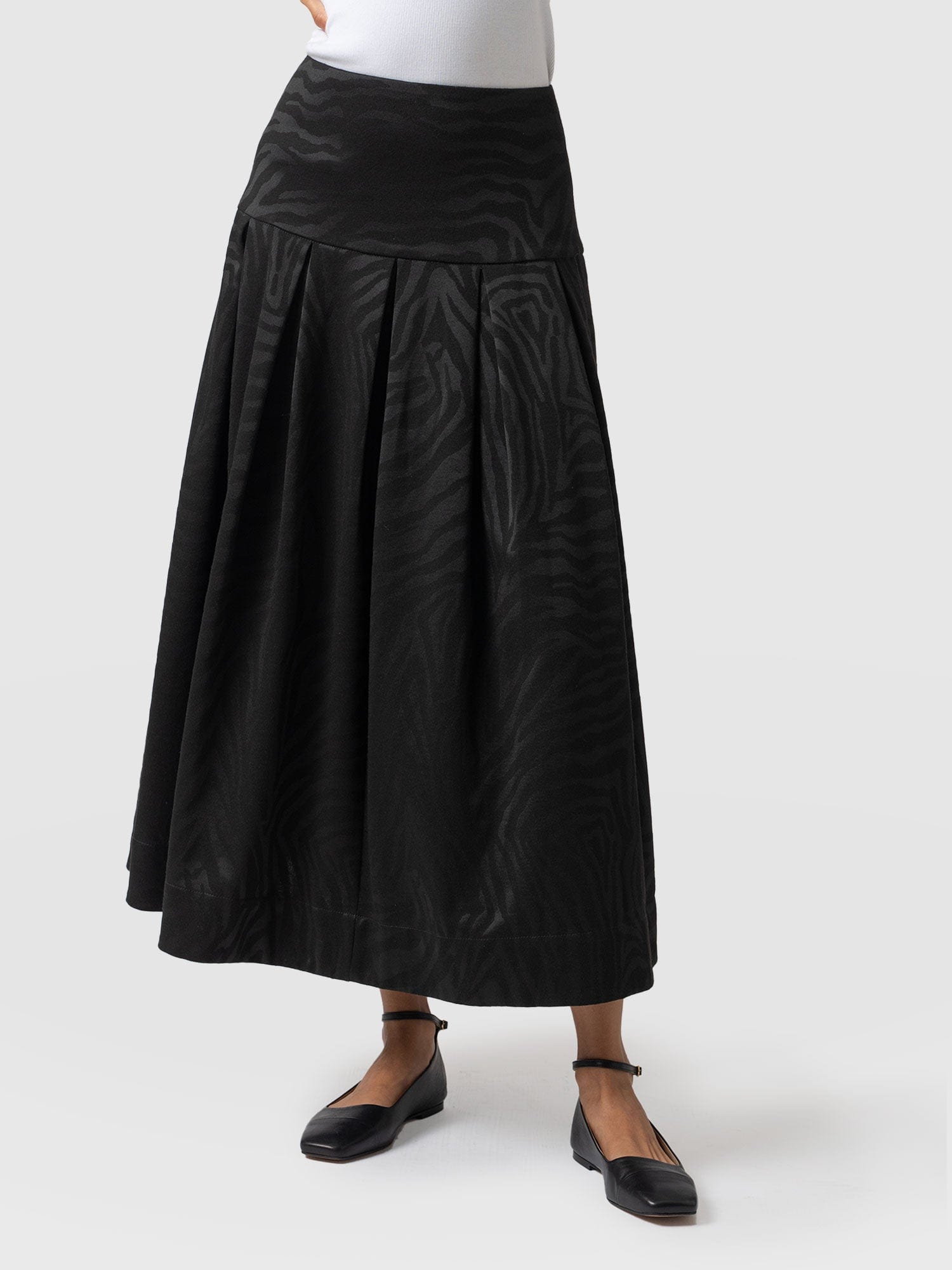 Everly Pleated Skirt - Black Zebra