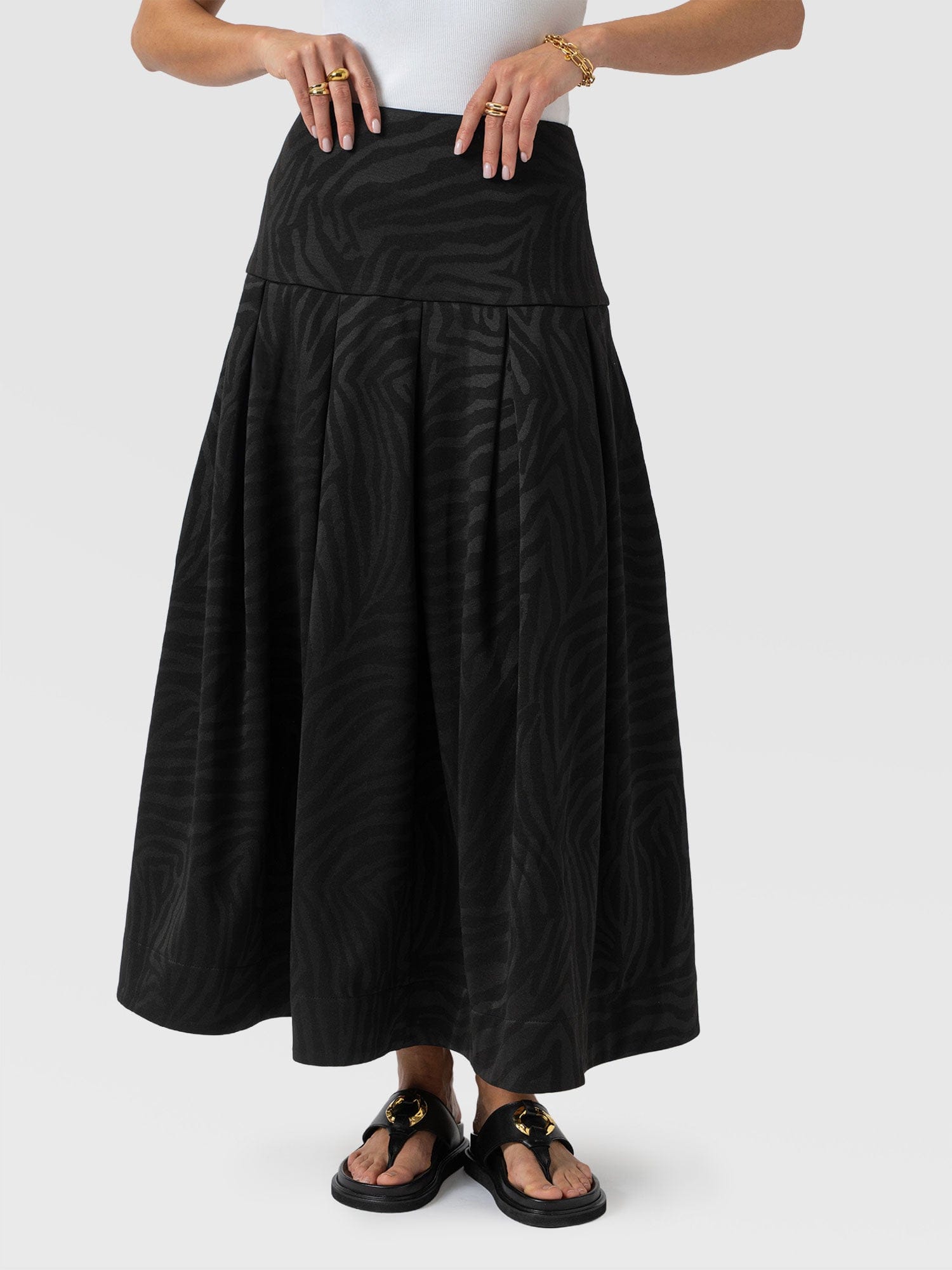 Everly Pleated Skirt Black Zebra  - Women's Skirts | Saint + Sofia® UK