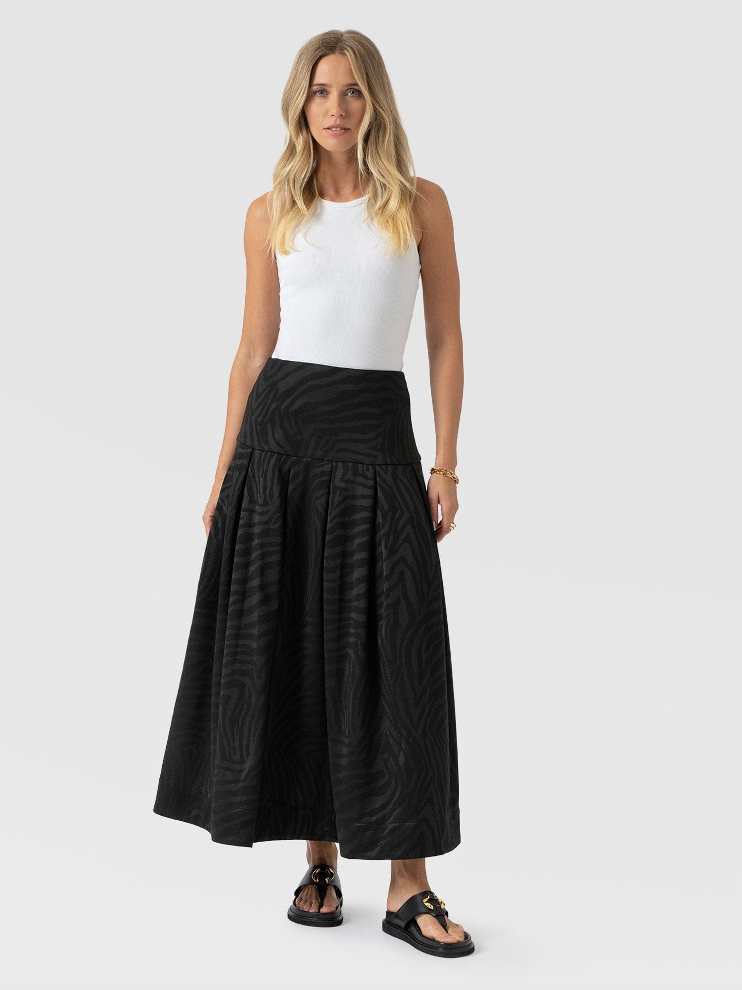 Everly Pleated Skirt Black Zebra  - Women's Skirts | Saint + Sofia® UK