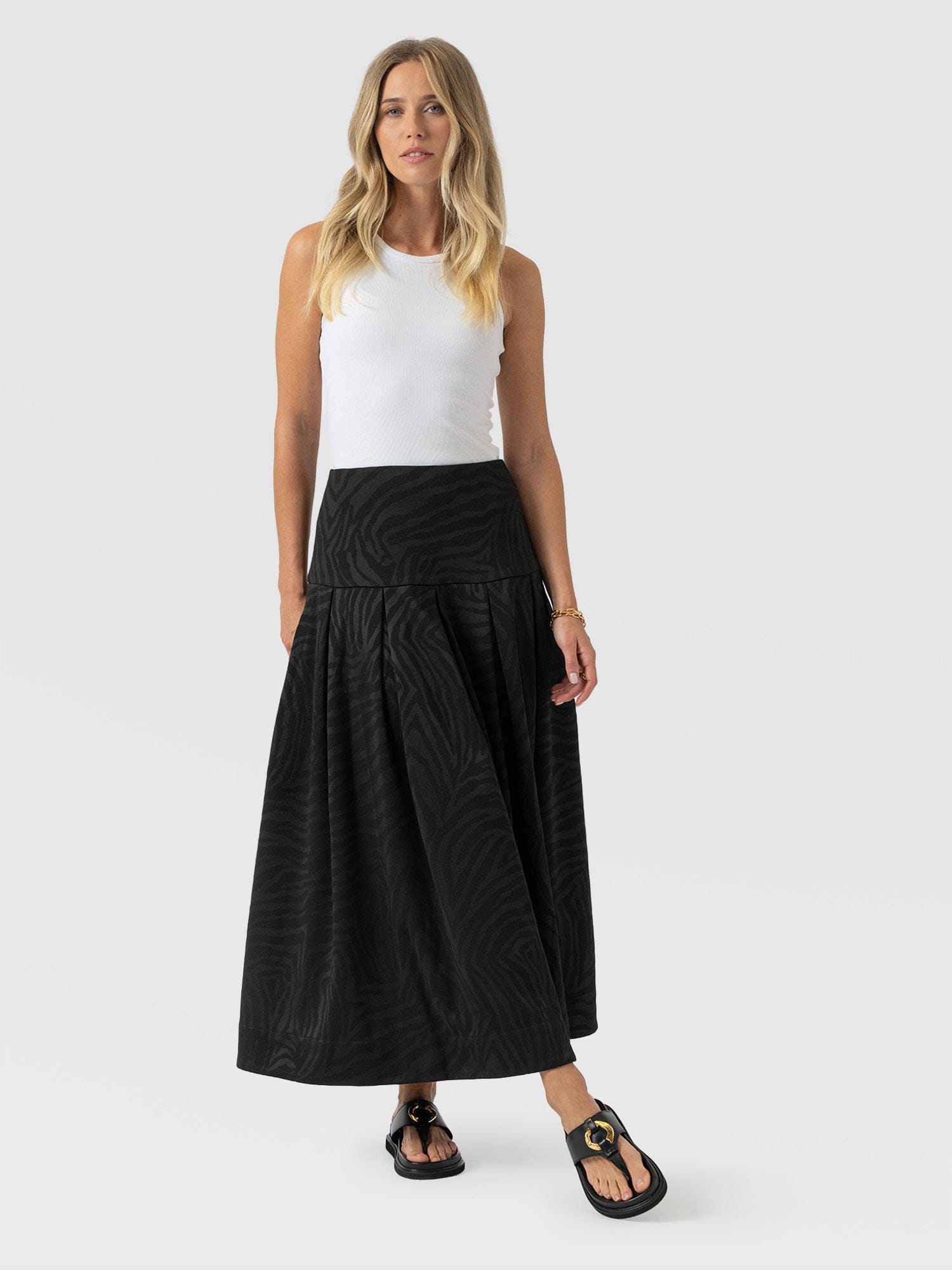 Everly Pleated Skirt Black Zebra  - Women's Skirts | Saint + Sofia® UK