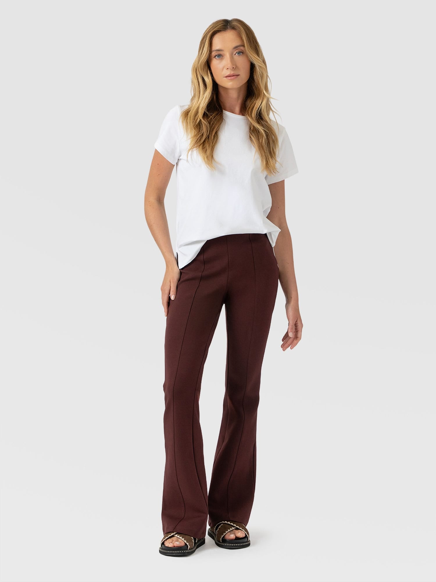 Fearne Fare Legging Maroon - Women's Leggings | Saint and Sofia® UK