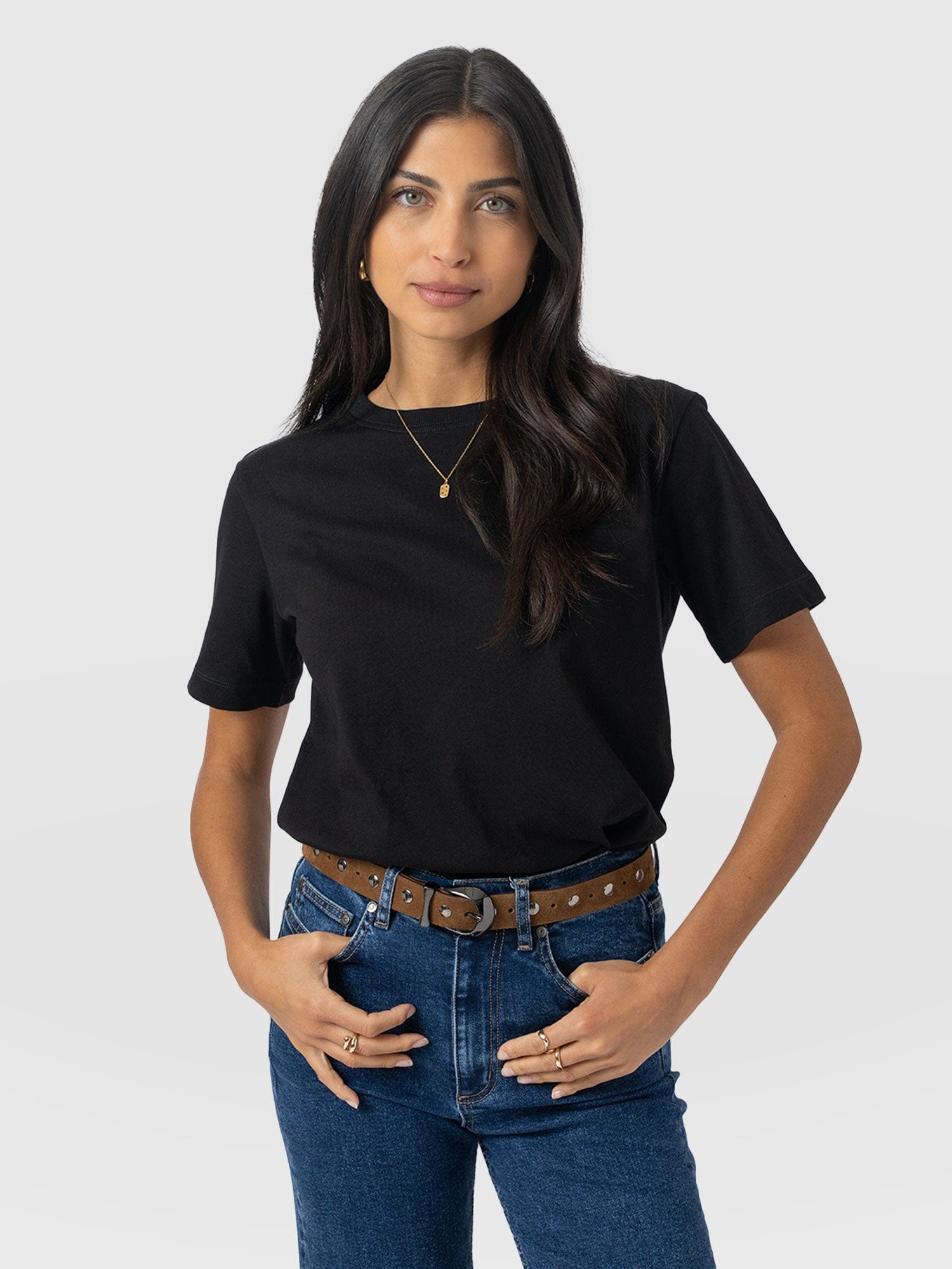 Finsbury Crew Neck Tee - Black - Women's T-shirts | Saint + Sofia® UK