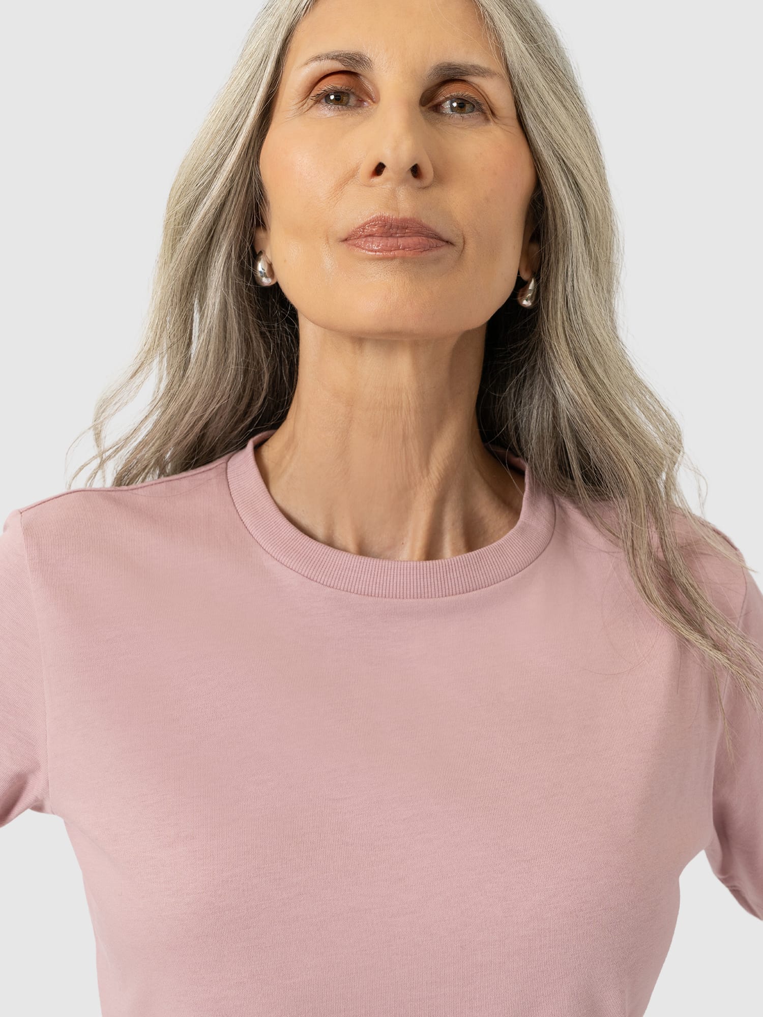 Finsbury Crew Neck Tee - Dusty Pink - Women's T-shirts | Saint and Sofia® UK