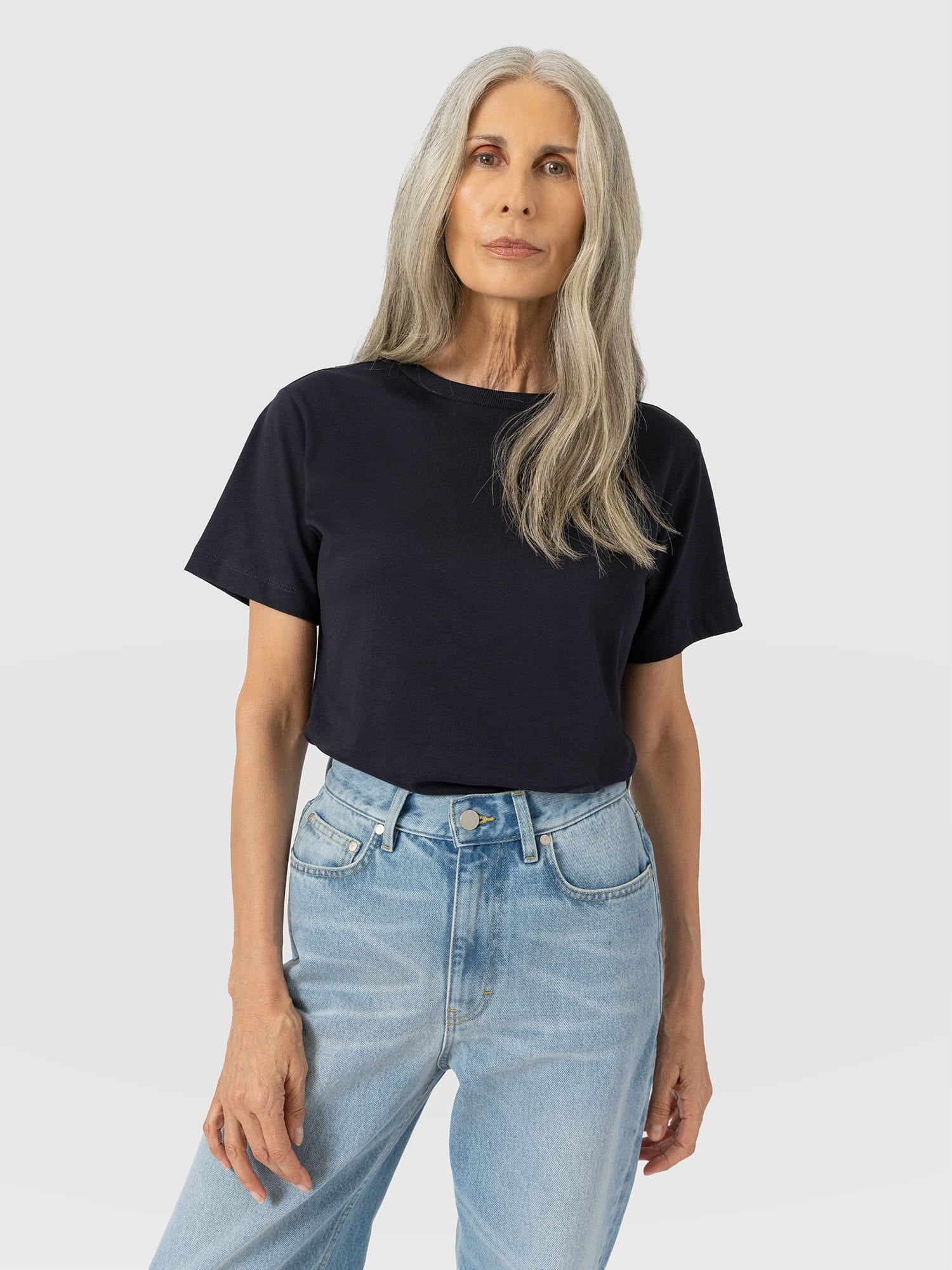 Finsbury Crew Neck Tee - Navy - Women's T-shirts | Saint and Sofia® UK